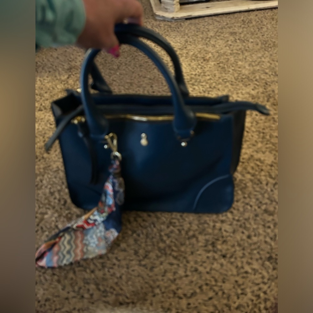 50%offw❤️ London Fog Blue Satchel Purse w/Scarf EUC PURSE-SALE